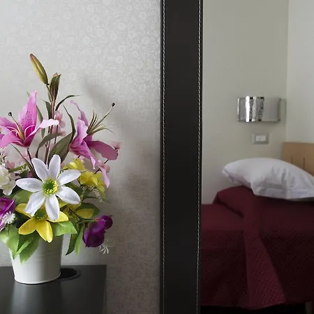 Di Fronte Cupola Bed and Breakfast 4*