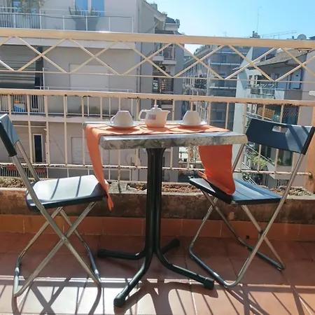 Di Fronte Cupola Nocleg ze śniadaniem 4*